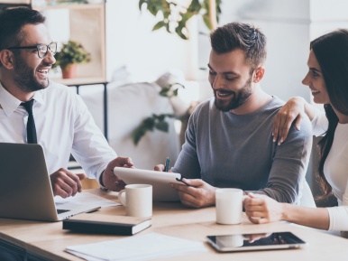 couple at prequalification event for home loan